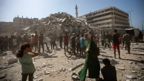 Escalated Military Offensive Persists in Gaza